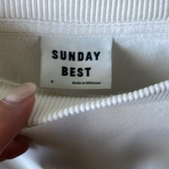 Aritzia Sweatshirt - Picture 3 of 4